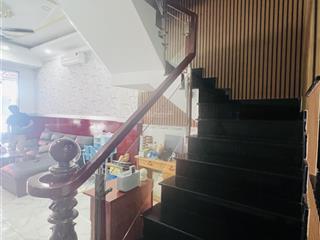 Chính chủ cần bán căn shophouse đối diện chung cư bcons