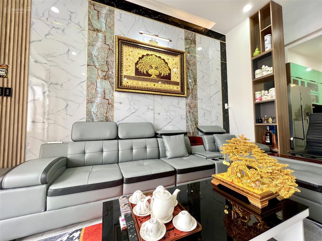 Bán nhà riêng 3 tầng. tại dx 042, phú mỹ, thủ dầu một, 150m2, chính chủ đẹp, nhiều tiện ích