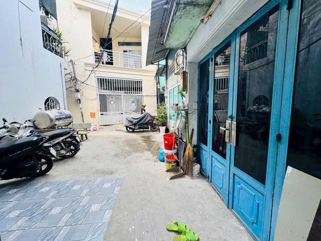 Diện tích khủng 119m2 ngang 9,7m liền kề lý phục man đang có 3 căn riêng biệt thu nhập ổn định