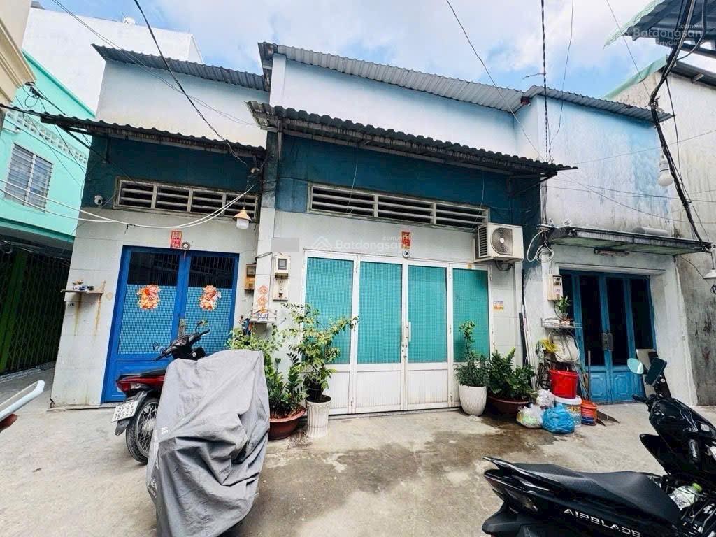 Diện tích khủng 119m2 ngang 9,7m liền kề lý phục man đang có 3 căn riêng biệt thu nhập ổn định