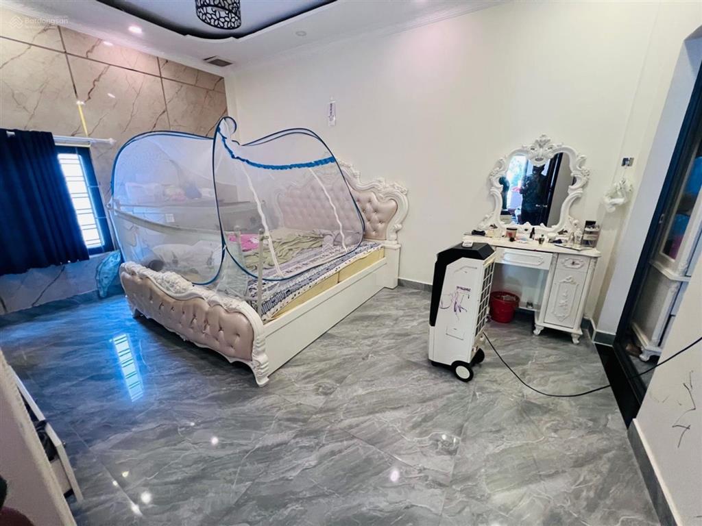 Ngang khủng 8m liền kề phú mỹ hưng hẻm 3m cách hxh 45m hẻm an ninh dân trí nhà mới vào ở ngay