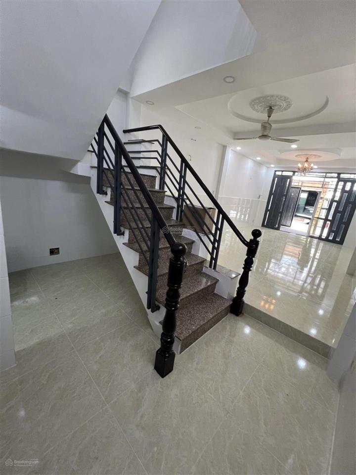 Hẻm nhựa xe tải 6m ngay trung tâm q7 (tân hưng) ngang 4 vuông vức tiện kinh doanh buôn bán