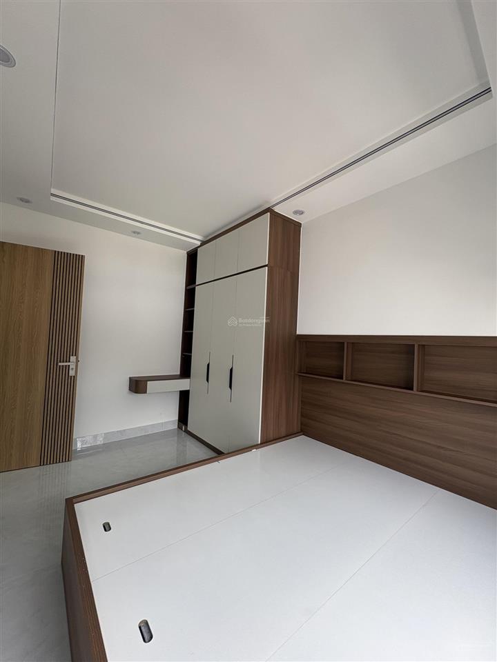 Nhà mới nguyên căn (100%) cạnh nam long trần trọng cung ngang 8m vuông vức đầy đủ nội thất