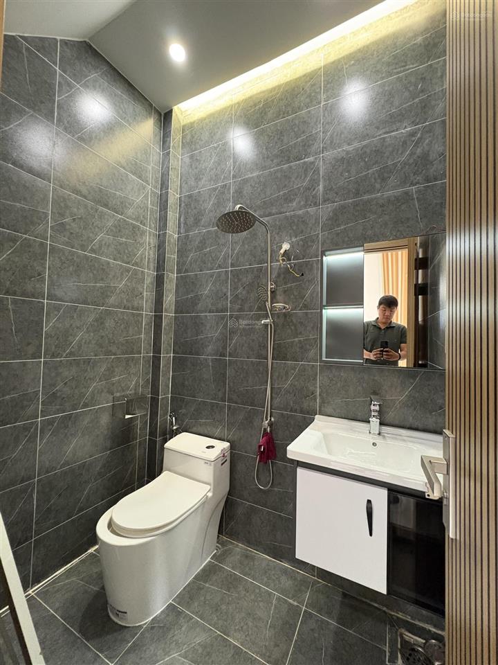 Nhà mới nguyên căn (100%) cạnh nam long trần trọng cung ngang 8m vuông vức đầy đủ nội thất