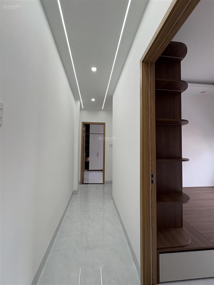 Nhà mới nguyên căn (100%) cạnh nam long trần trọng cung ngang 8m vuông vức đầy đủ nội thất