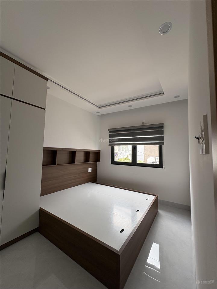 Nhà mới nguyên căn (100%) cạnh nam long trần trọng cung ngang 8m vuông vức đầy đủ nội thất