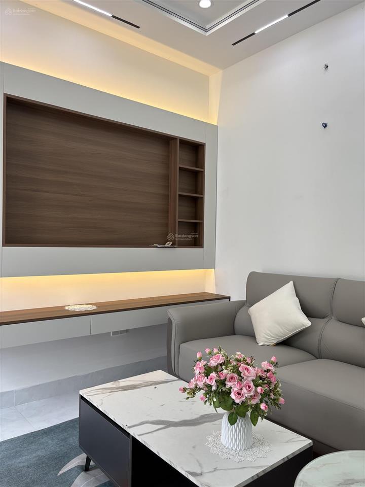 Nhà mới nguyên căn (100%) cạnh nam long trần trọng cung ngang 8m vuông vức đầy đủ nội thất