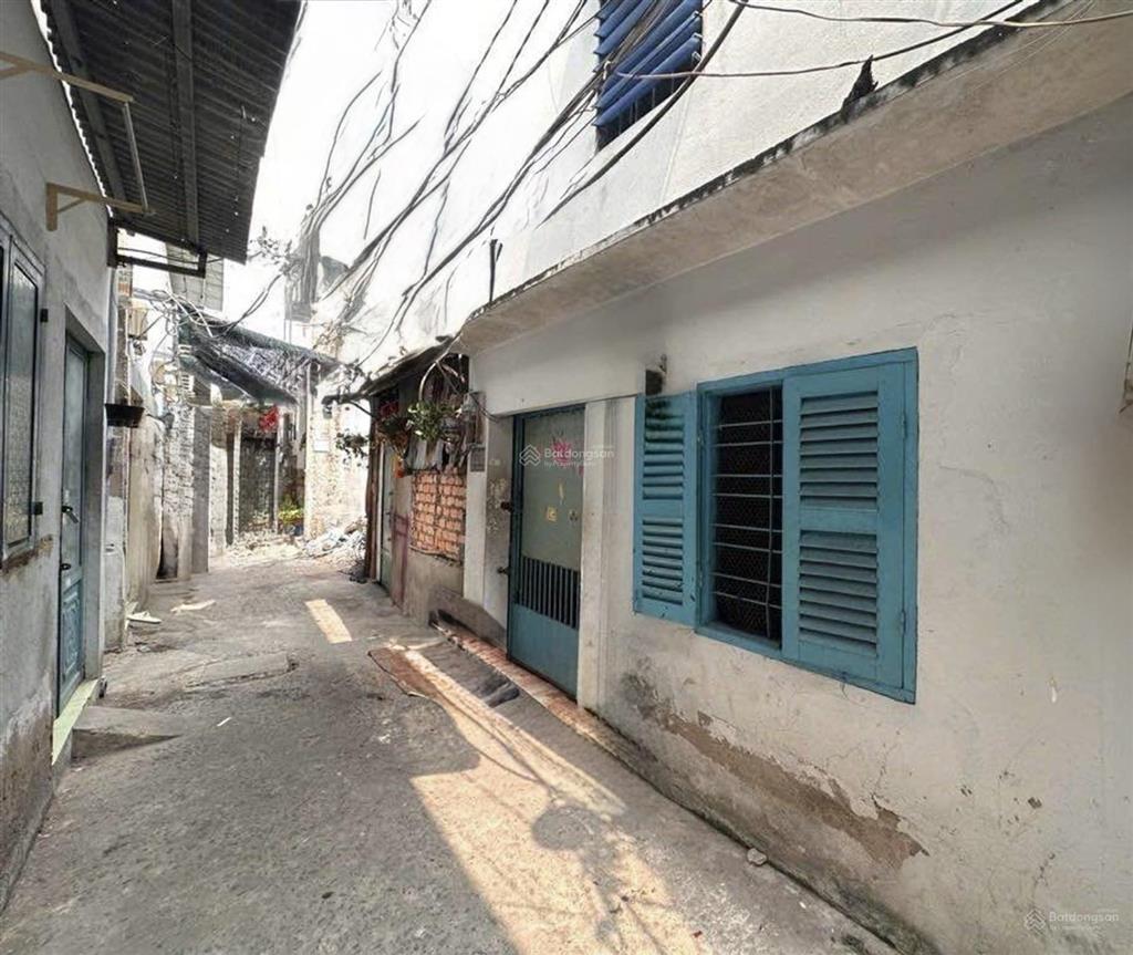 Thị trường giờ khó hiểu quá 45m2 ngay him lam  hơn 3 tỷ tiểu học mà chưa có chủ?