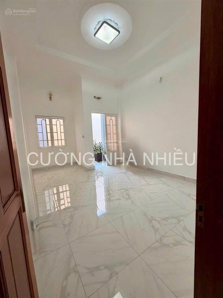 Nhà nguyên căn cạnh chợ tân mỹ nhà mới ở ngay 55m2 dtsd 110m2 2 tầng đúc 2pn 3wc hẻm an ninh