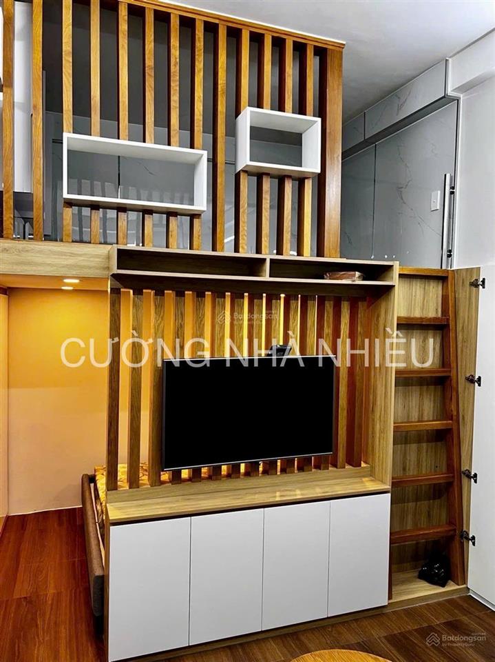 Hơn 2 tỷ có ngay hộ khẩu quận 1 35m2 2pn đang cho thuê 9,5tr/tháng sở hữu lâu dài hỗ trợ vay