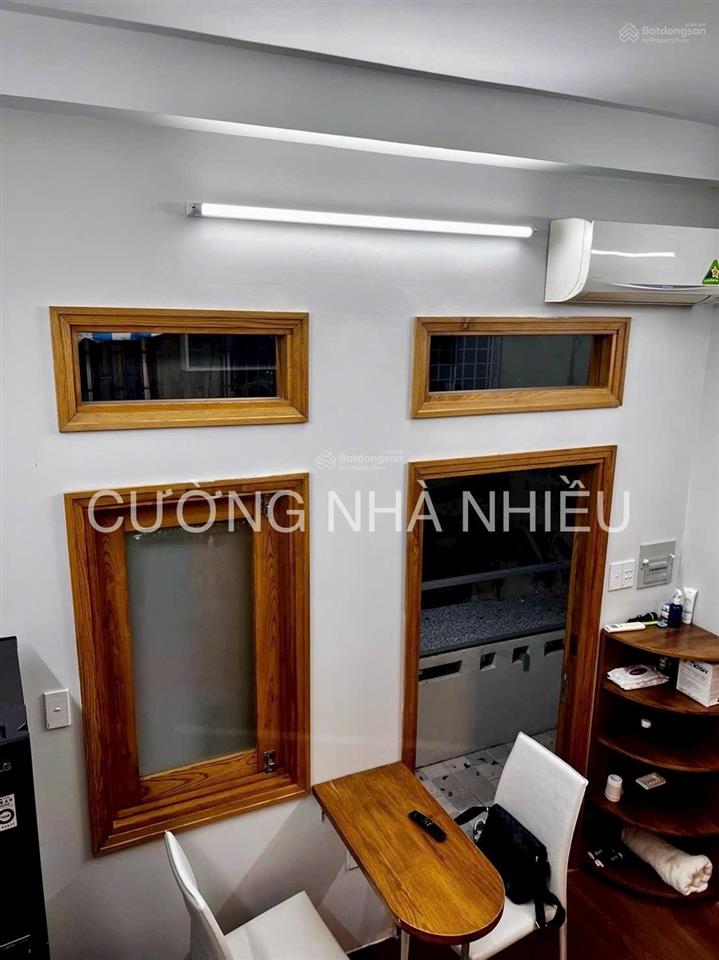 Hơn 2 tỷ có ngay hộ khẩu quận 1 35m2 2pn đang cho thuê 9,5tr/tháng sở hữu lâu dài hỗ trợ vay