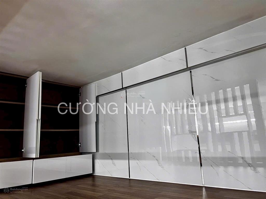 Hơn 2 tỷ có ngay hộ khẩu quận 1 35m2 2pn đang cho thuê 9,5tr/tháng sở hữu lâu dài hỗ trợ vay
