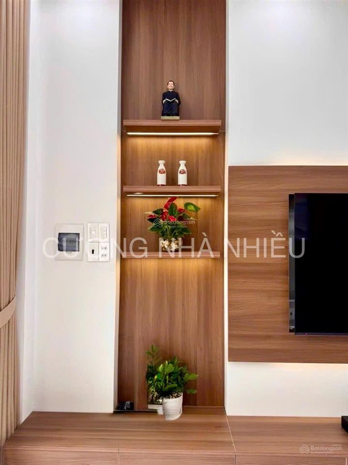 Nhà mới đẹp 2 tầng cạnh phú mỹ hưng hẻm 1 sẹc thiết kế tinh tế 4pn vào ở ngay 104m2 ngang 4,6m
