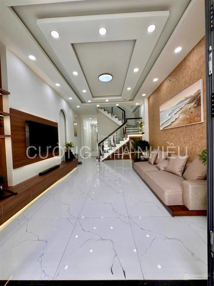 Nhà mới đẹp 2 tầng cạnh phú mỹ hưng hẻm 1 sẹc thiết kế tinh tế 4pn vào ở ngay 104m2 ngang 4,6m