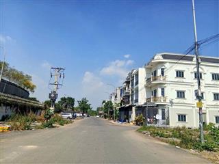 Đất sổ riêng thổ cư 100% gần CTY Pouchen 2.3 tỷ/lô, đường 6 m