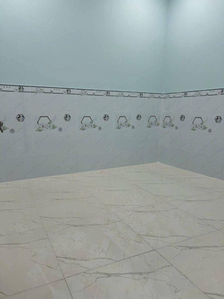 Nhà 1 trệt 1 lửng sân ô tô 1.55 tỷ_72 m2,3 phòng ngủ