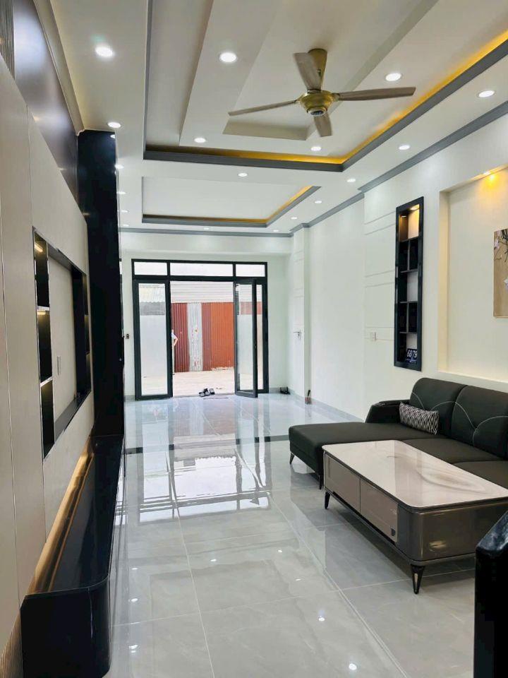 Nhà 2 lầu 1 trệt cổng sau CTY Pouchen 4.2 tỷ _72m2_ sân ô tô 