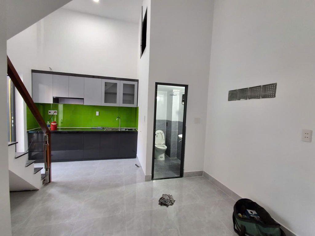 Nhà sr hoàn công, đường ô tô,2.95 tỷ _62 m2_1 lầu 1 trệt 