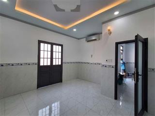 Nhà sr hoàn công, đường ô tô,2.95 tỷ _62 m2_1 lầu 1 trệt 