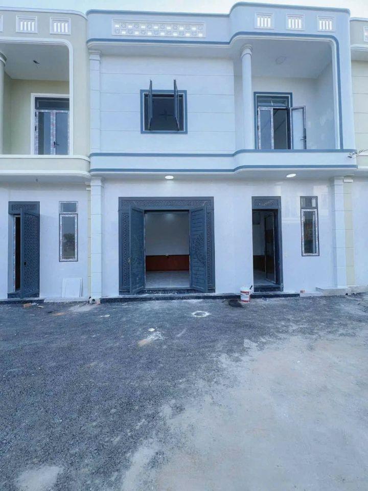 Nhà 1 lầu 1 trệt sr mới xây 2.8 tỷ_70 m2,đương 6m