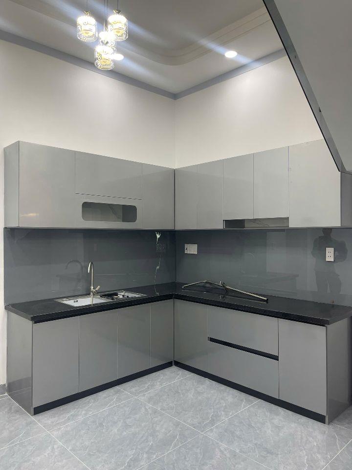 Nhà 1 lầu 1 trệt mới xây 2.85 tỷ_68 m2 sr hoàn công ,3 phòng ngủ