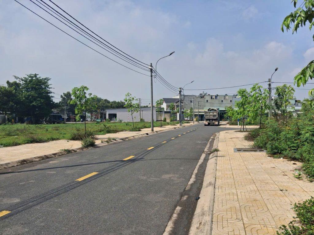 Đất tái định cư Tân Hạnh 3.3 tỷ -115 m2, sr, thổ cư 100%
