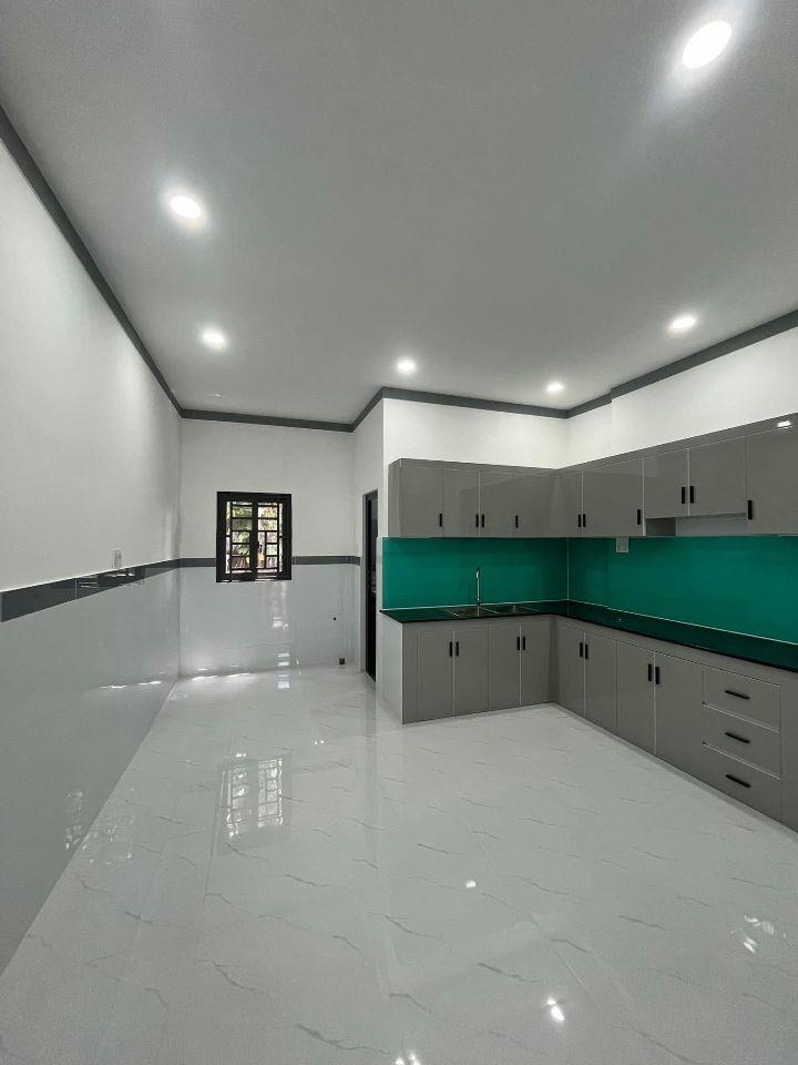 Nhà 1 trệt 1 lửng 2.35 tỷ_71 m2 sr,thổ cư, đường ô tô