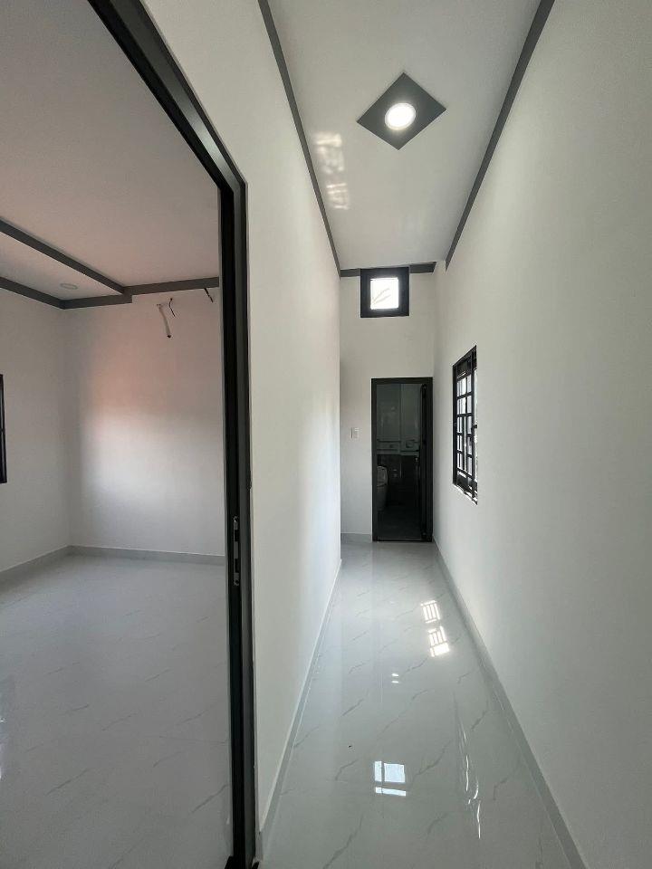 Nhà 1 trệt 1 lửng 2.35 tỷ_71 m2 sr,thổ cư, đường ô tô