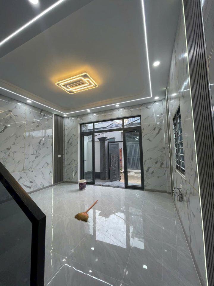Nhà 1 lầu 1 trệt sr hoàn công 2 mặt tiền 2.95 tỷ_70m2