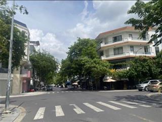 Bán đất hùng vương, lộc thọ, nha trang, 165 triệu / m2, 240 m2, phù hợp xây căn hộ dịch vụ.