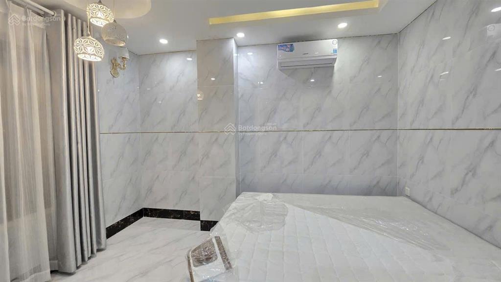 Bán toà căn hộ mới, đẹp ngay cạnh biển hòn chồng nha trang