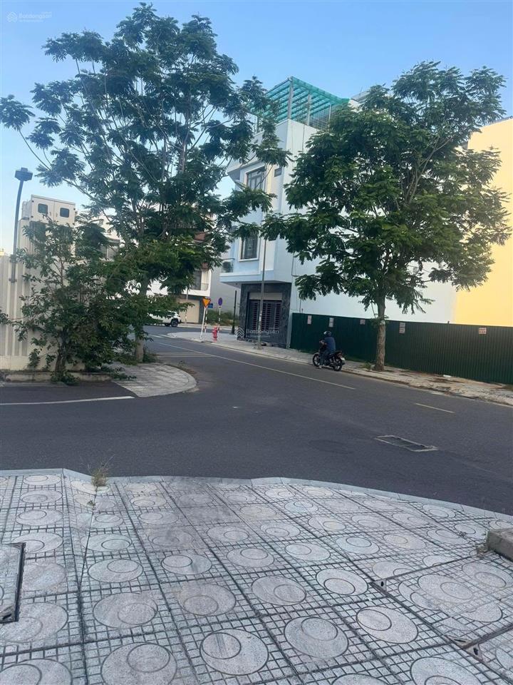Bán căn góc shophouse ssh09 hà quang 1