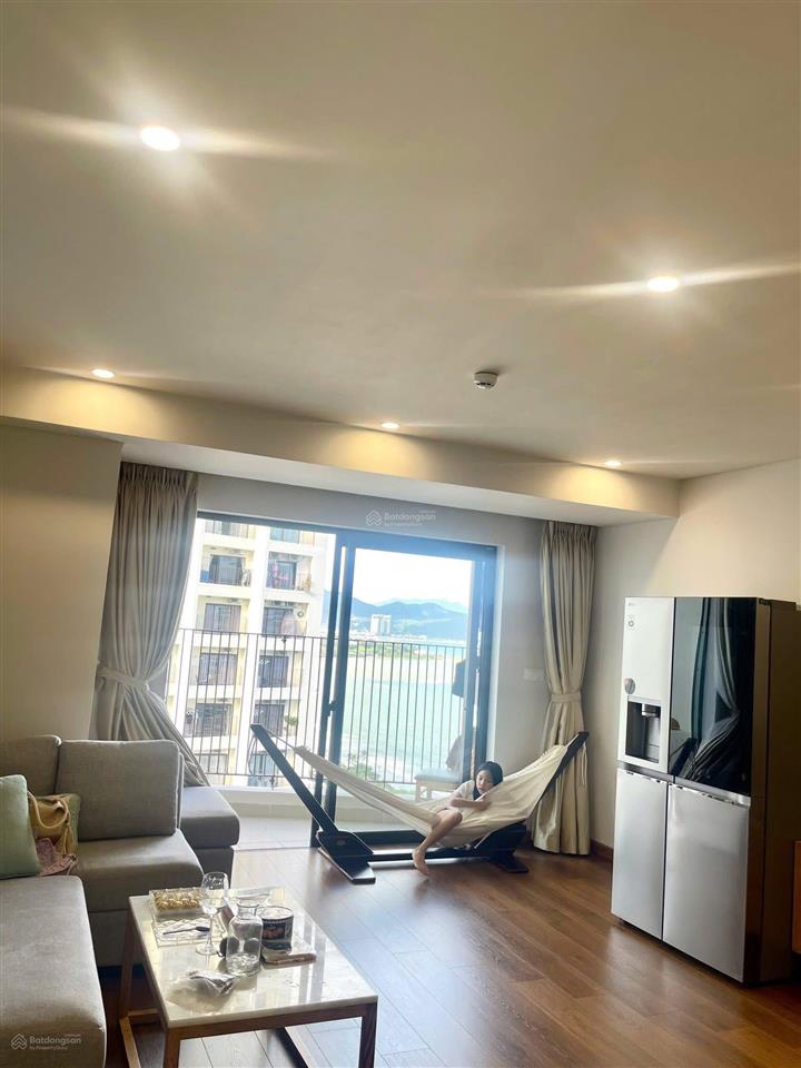 Goldcoast nha trang toà nam tầng 20 view xéo biển