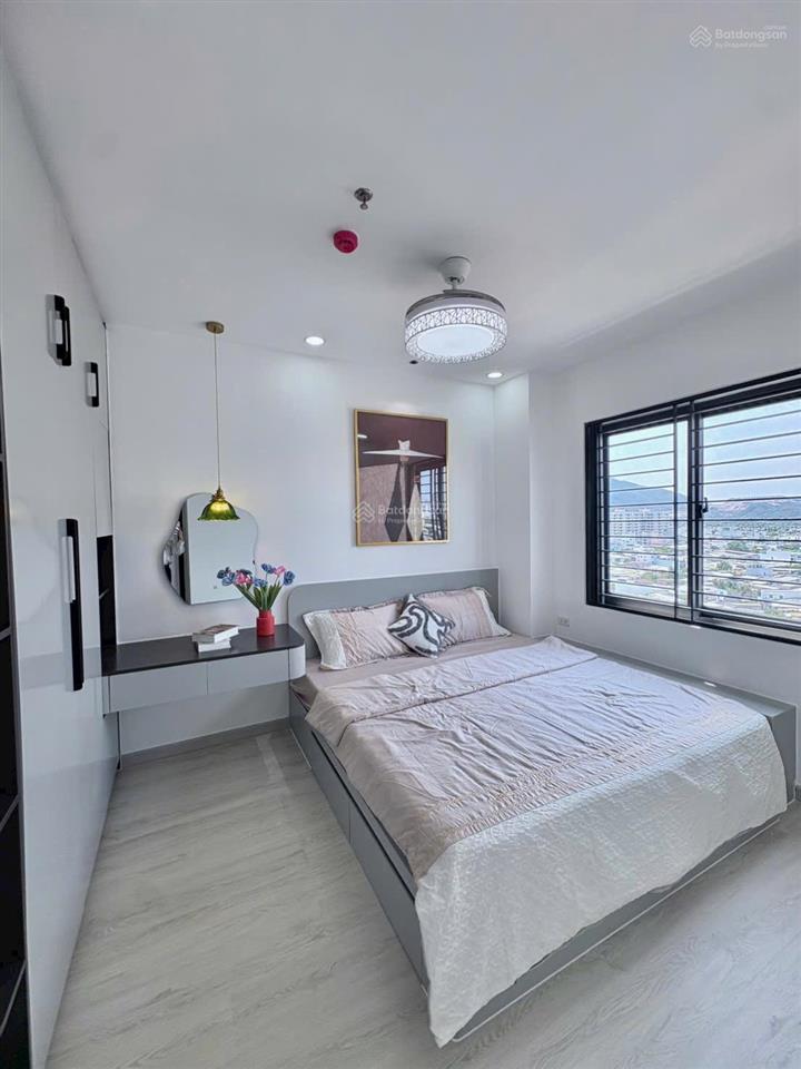 Căn góc 3pn thương mại chung cư ct4 hud đường 28