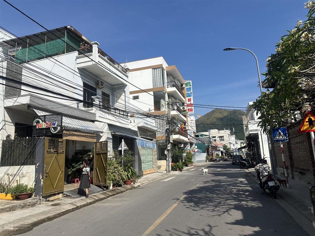 Lô đất mặt tiền đường phú đức, gần ngay mai xuân thưởng nha trang