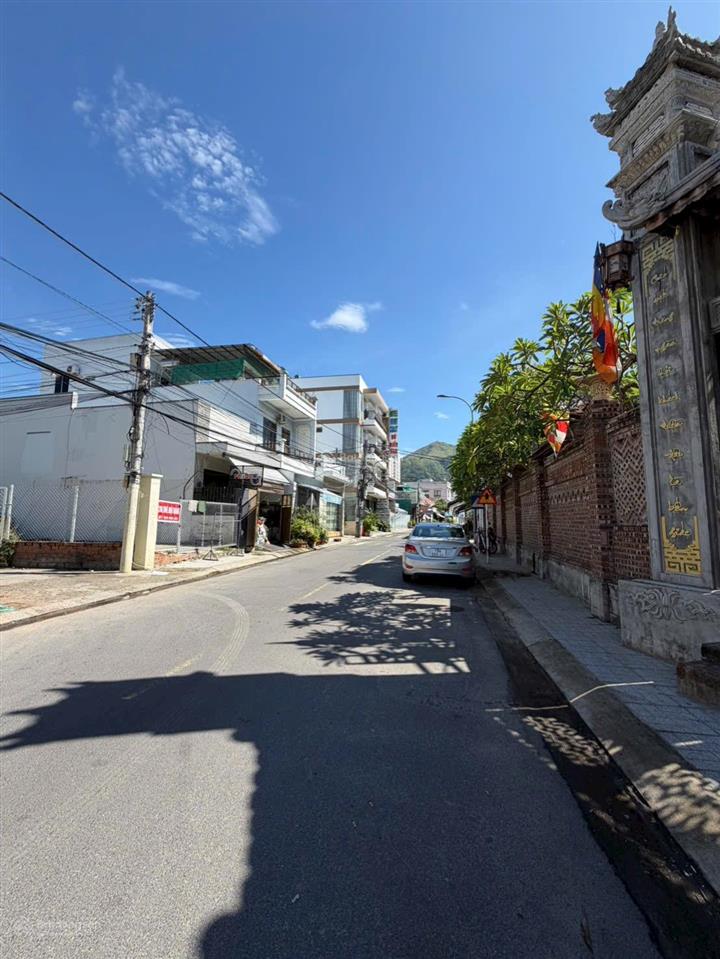 Lô đất mặt tiền đường phú đức, gần ngay mai xuân thưởng nha trang