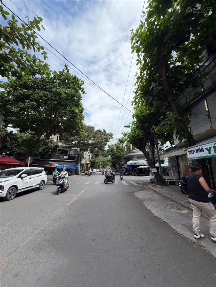 Cho thuê nhà 4 tầng mặt tiền hồng bàng, nha trang ngang 6,2m