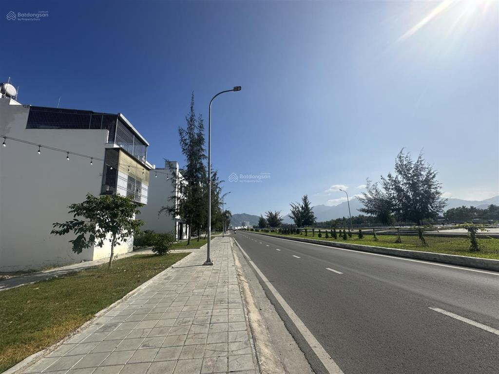Bán lô 2 mặt đường trước và sau đường vành đai 2, kđt lê hồng phong 1