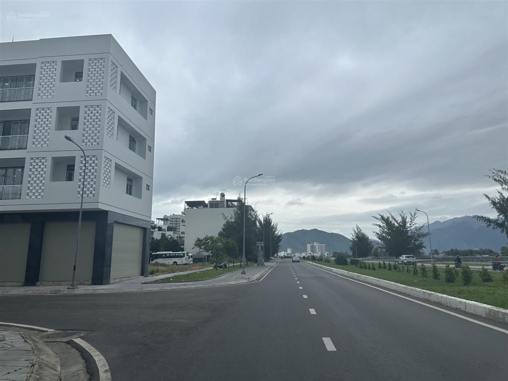 Bán lô 2 mặt đường trước và sau đường vành đai 2, kđt lê hồng phong 1