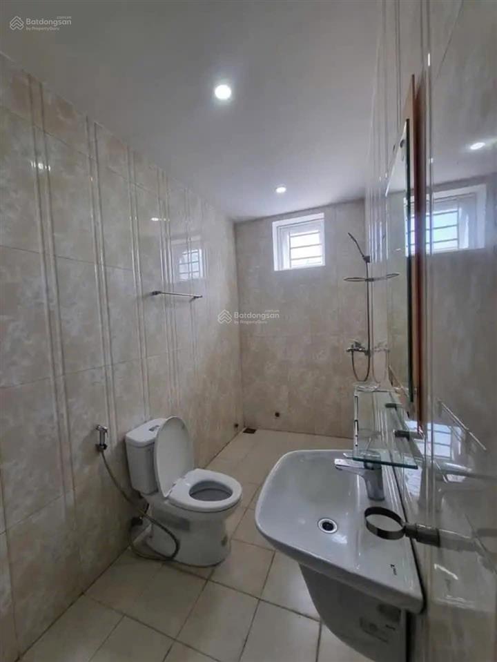 Cho thuê nhà 3,5 tầng ngay siêu thị go nha trang  kđt vĩnh điềm trung