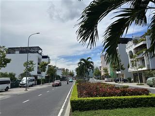 Lô đất 555m2 mặt tiền đường 22 nha trang, sổ đỏ riêng cần bán