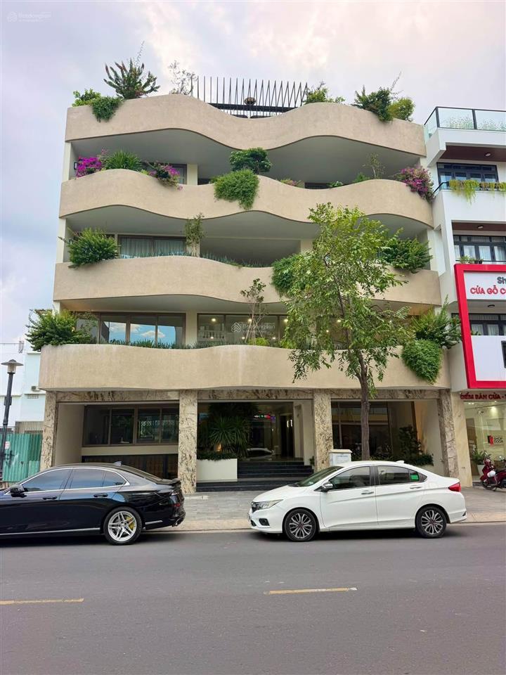 600m2 sàn ngang 15m mặt thích quảng đức nha trang