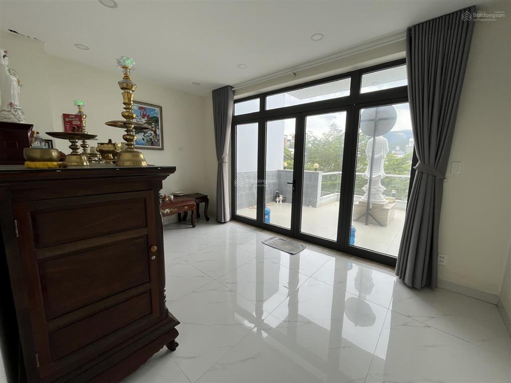 Nhà 3 tầng gói 5 mỹ gia chỉ 7 tỷ