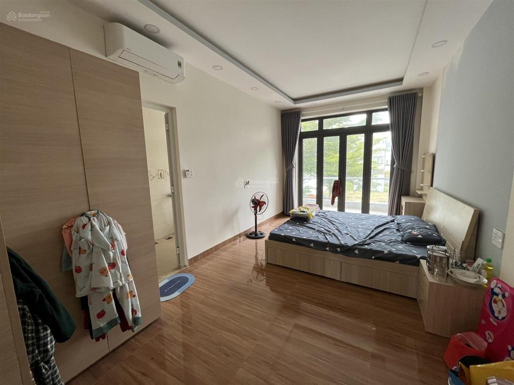Nhà 3 tầng gói 5 mỹ gia chỉ 7 tỷ