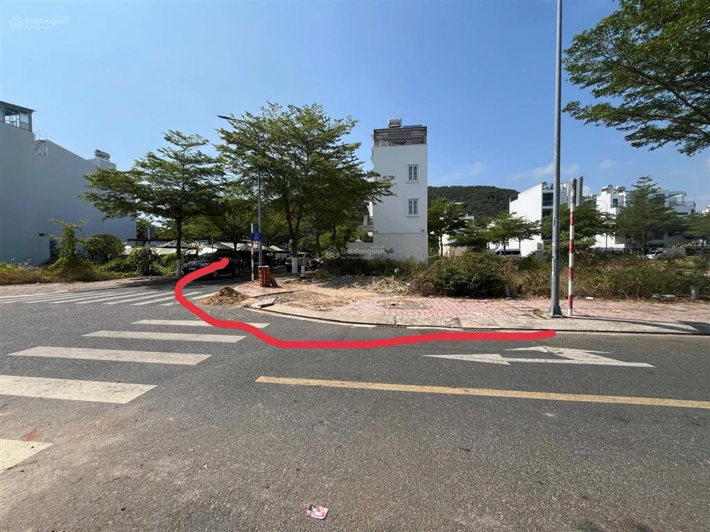 Bán lô góc mipeco đường số 2 đối diện chung cư cao cấp 18 tầng sắp triển khai, gần biển trần phú