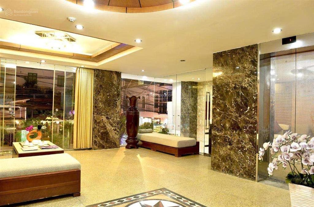 Bán khách sạn mặt tiền hùng vương phố tây nha trang ngang 7,7m giá 40 tỷ có dòng tiền thụ động