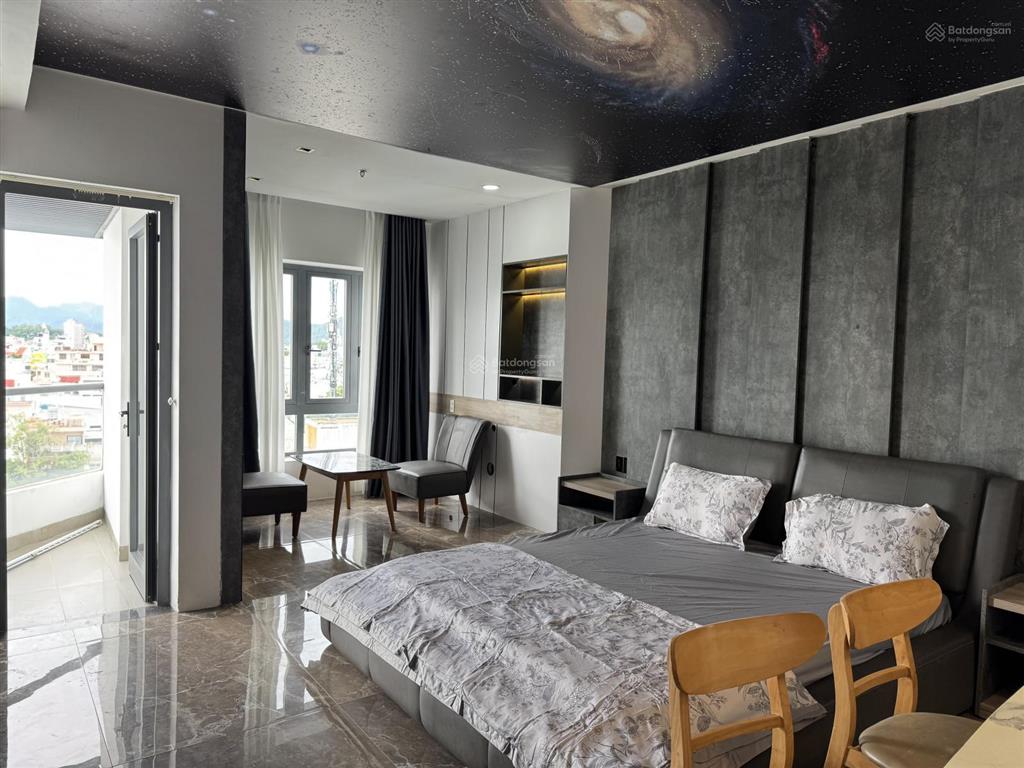 Căn hộ cho thuê full đồ cách biển 1km ngay khu trung tâm nha trang vào ở liền