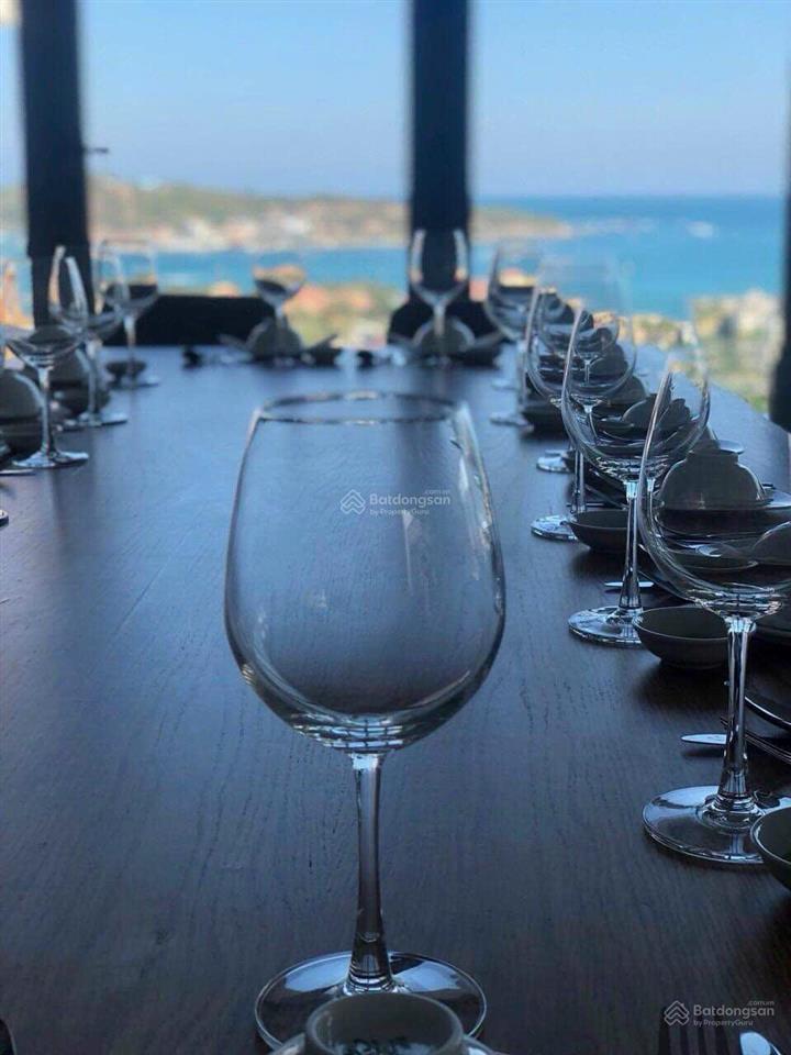 Cần bán biệt thự có hồ bơi lớn nhất dự án ocean front villas nha trang