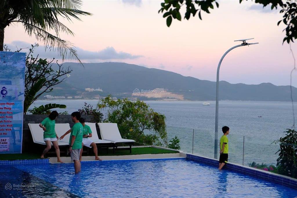 Cần bán biệt thự có hồ bơi lớn nhất dự án ocean front villas nha trang