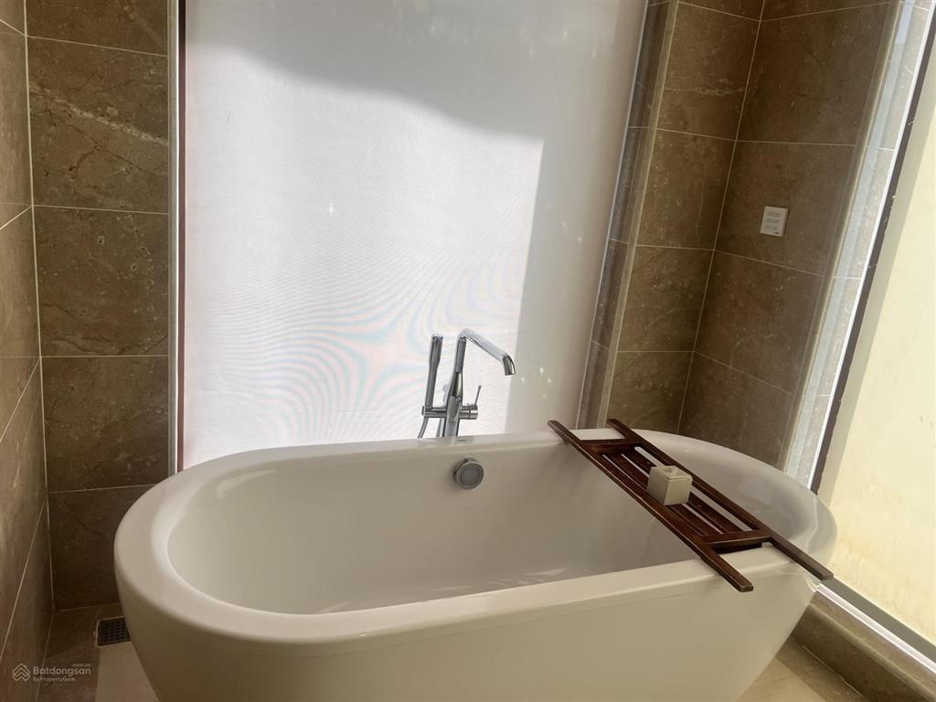 Cần bán căn villa siêu vip tại dự án movenpick  bãi dài  cam lâm  khánh hòa  2 phòng ngủ